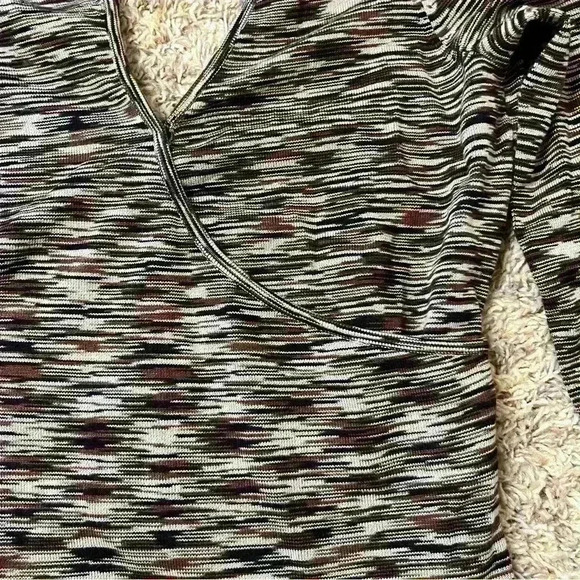 Astr The Label Women XL Shirt NWOT Brown V Neck, Front and Back Crossover Wrap - Picture 8 of 9